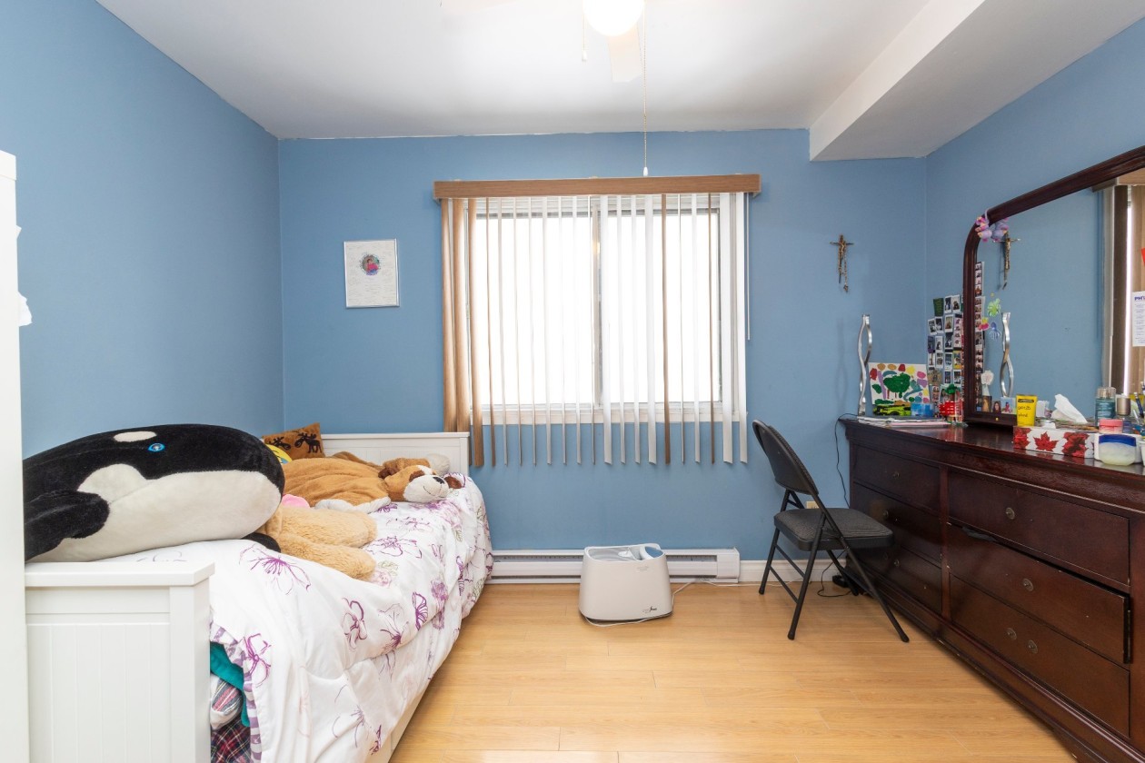 Chambre à coucher — 6080, Rue Lise-Charbonneau, 204, Longueuil (Saint-Hubert), J3Y8M9, Longueuil (Saint-Hubert)