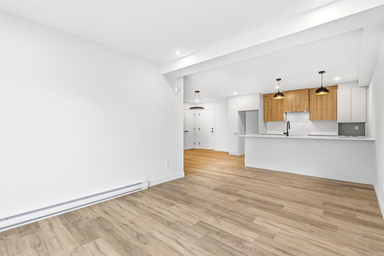 Salon — 116, Rue Principale, 304, Châteauguay, J6J3H1, Châteauguay