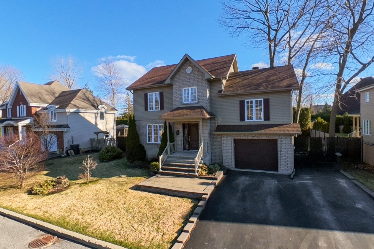 Façade — 2, Place des Ormes, Châteauguay, J6J6B5, Châteauguay