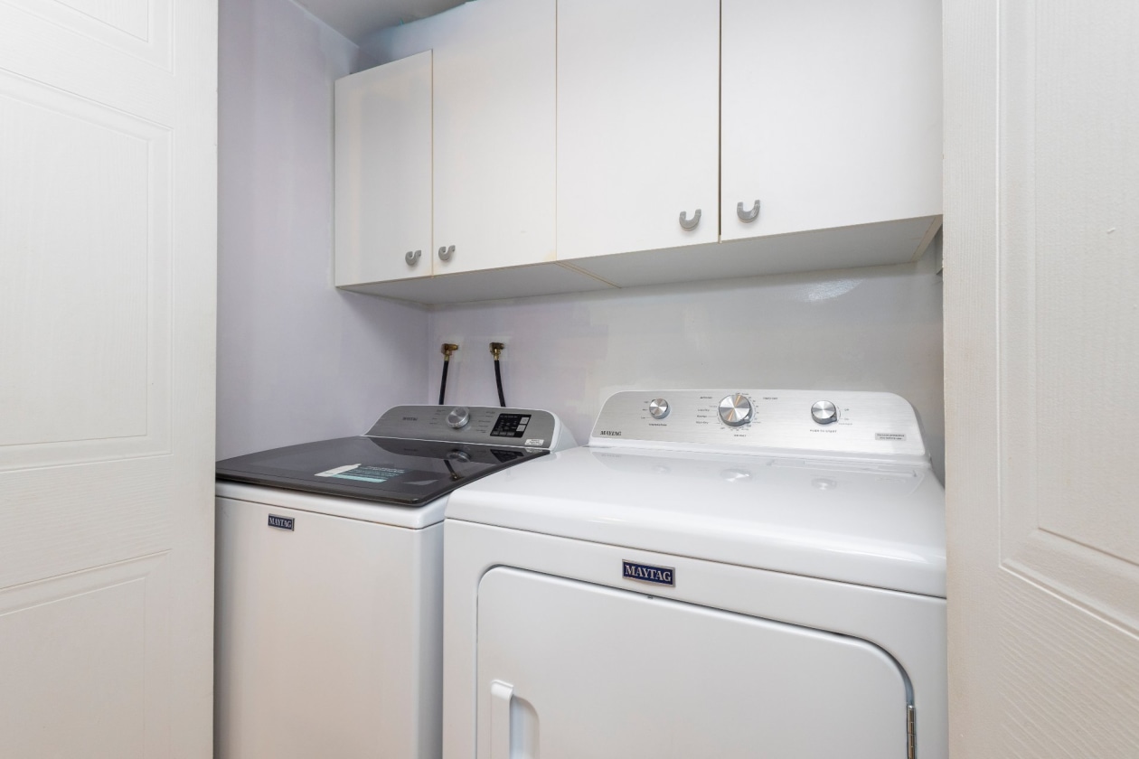 Salle de lavage — 6080, Rue Lise-Charbonneau, 204, Longueuil (Saint-Hubert), J3Y8M9, Longueuil (Saint-Hubert)