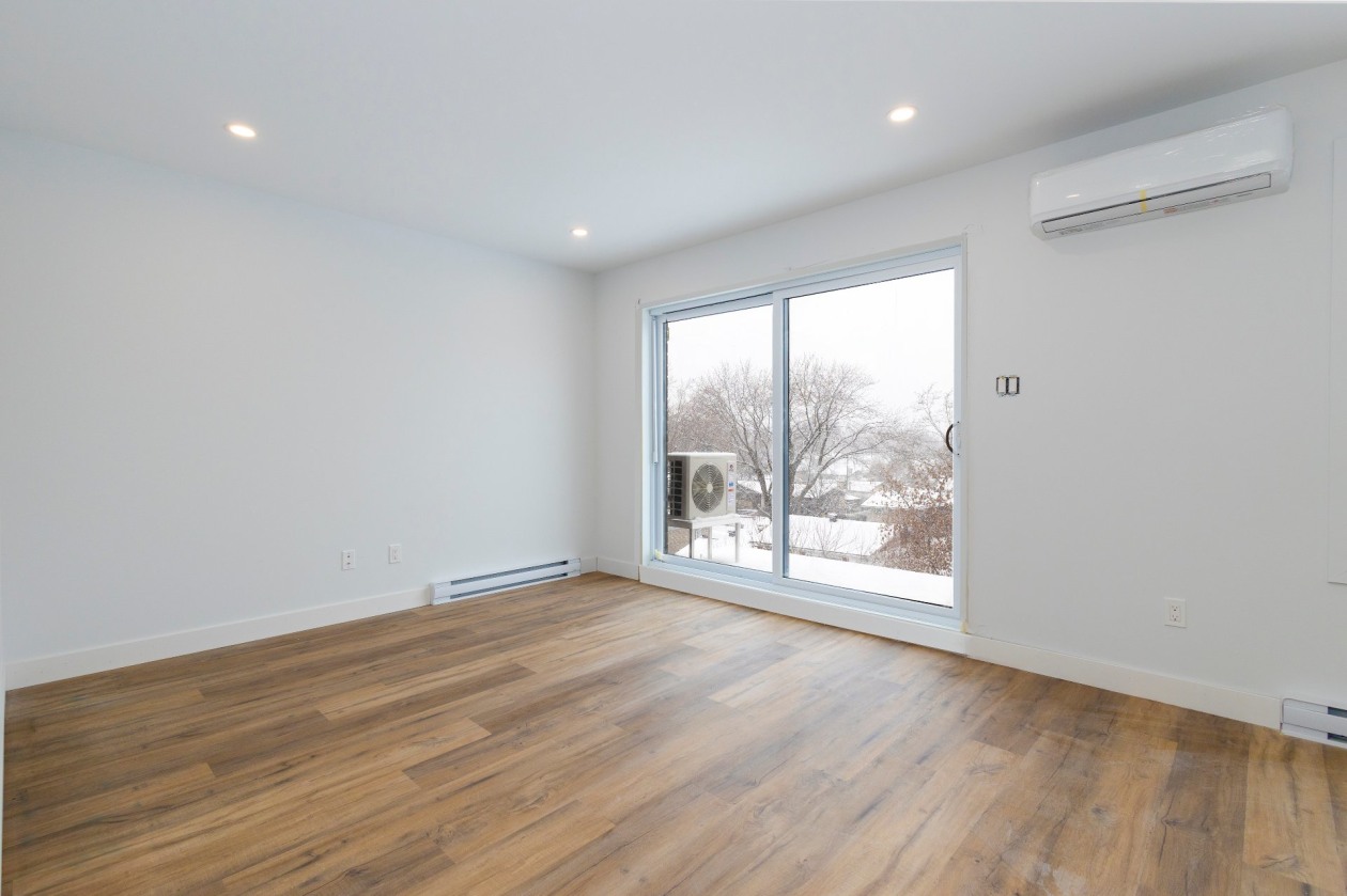 Salon — 116, Rue Principale, 401, Châteauguay, J6J3H1, Châteauguay