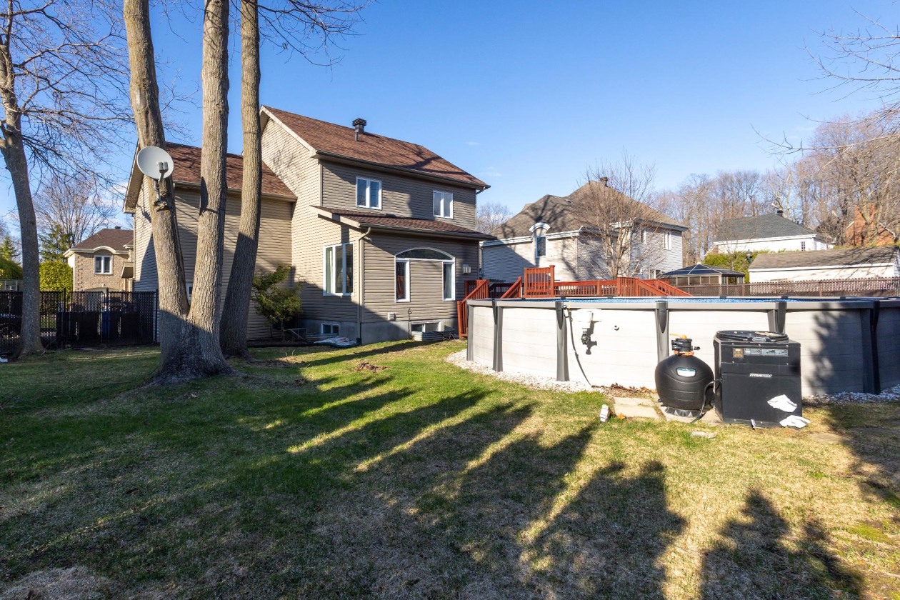 Cour — 2, Place des Ormes, Châteauguay, J6J6B5, Châteauguay