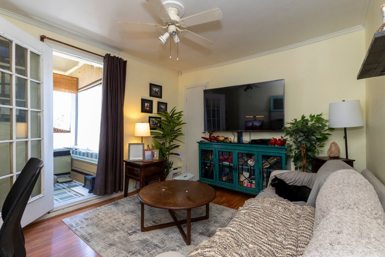 Salon — 279 - 285, Boul. D'Youville, Châteauguay, J6J4R9, Châteauguay