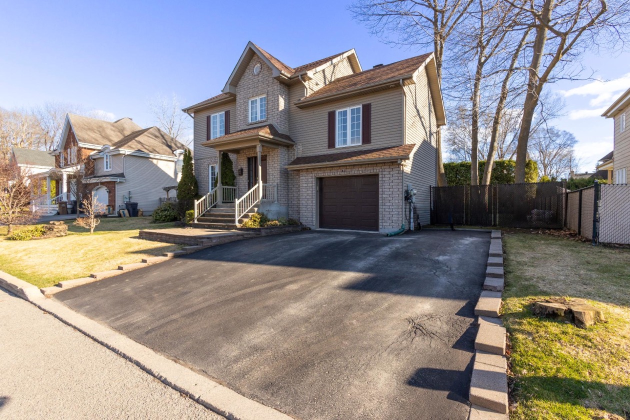 Façade — 2, Place des Ormes, Châteauguay, J6J6B5, Châteauguay
