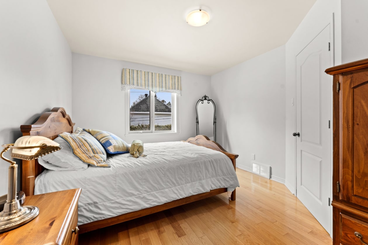 Chambre à coucher — 146, Boul. des Châteaux, Blainville, J7B1K9, Blainville