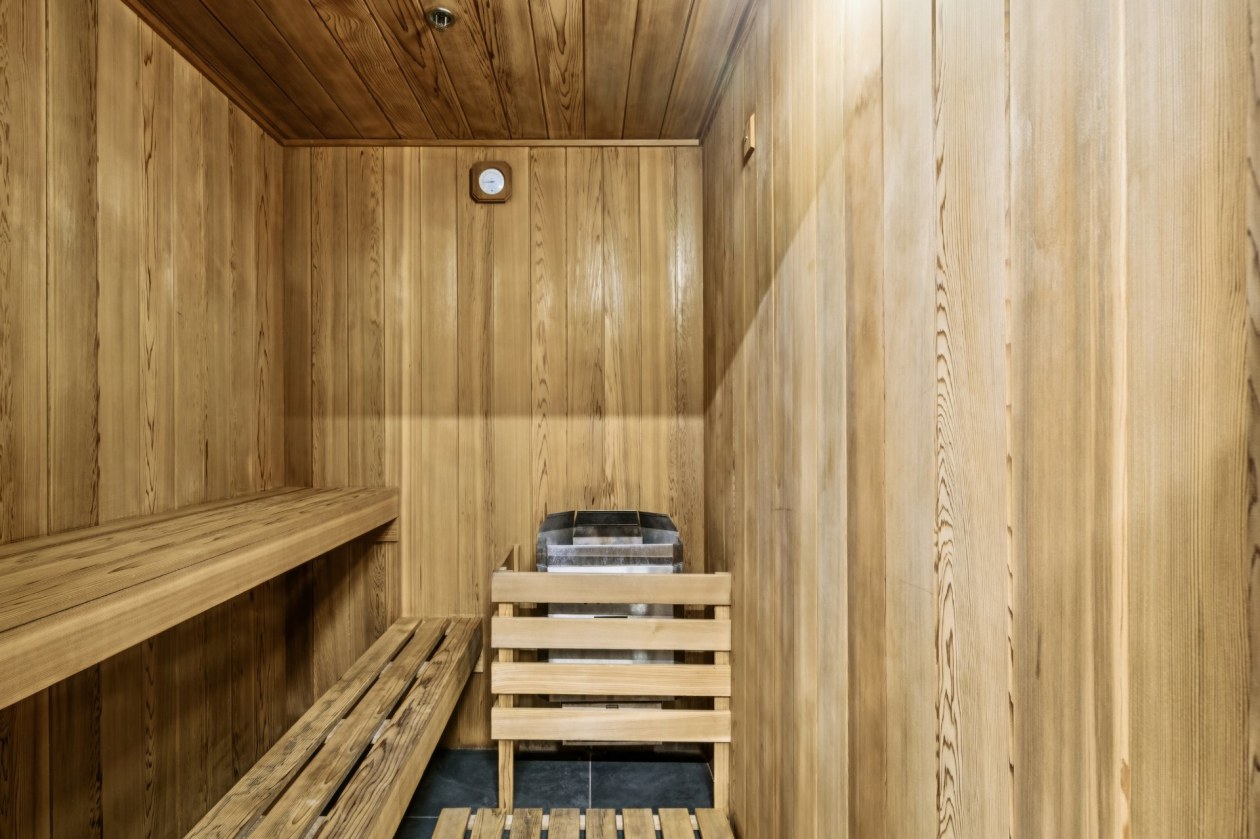Sauna — 1214, Rue William, Montréal (Le Sud-Ouest), H3C0T5, Montréal (Le Sud-Ouest)