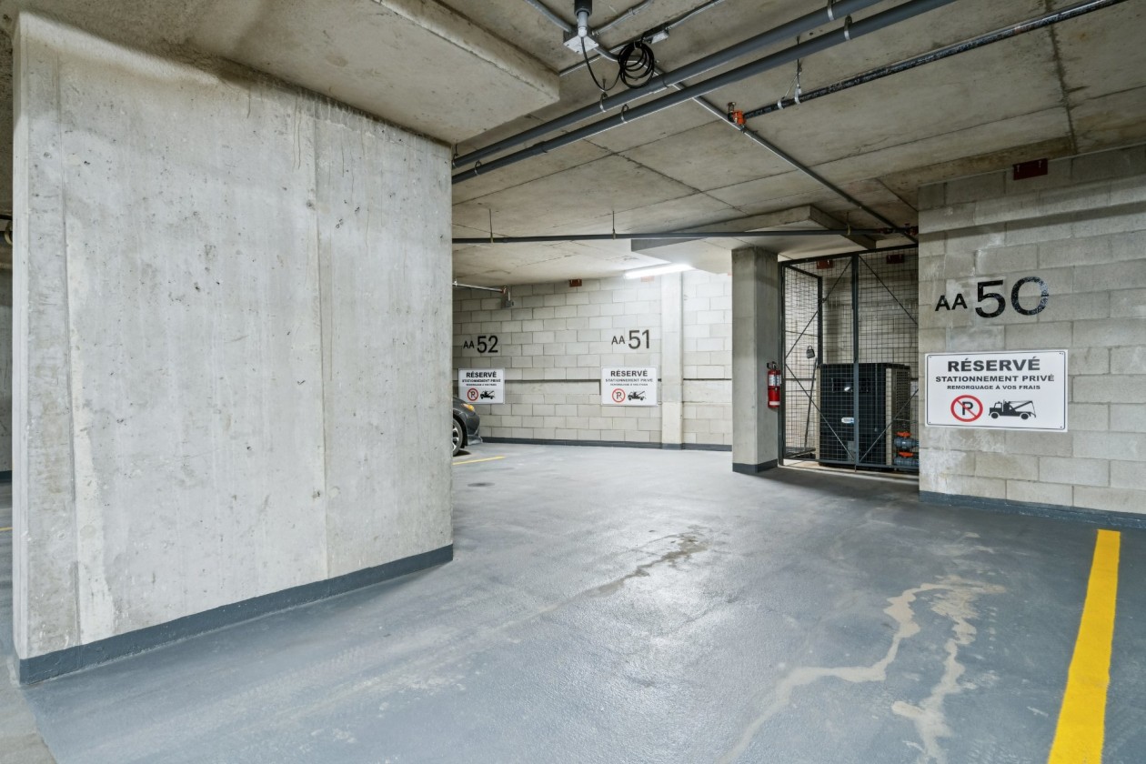 Garage — 1214, Rue William, Montréal (Le Sud-Ouest), H3C0T5, Montréal (Le Sud-Ouest)