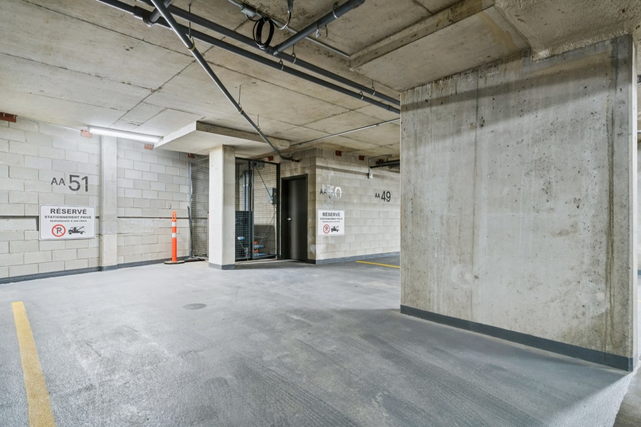 Garage — 1214, Rue William, Montréal (Le Sud-Ouest), H3C0T5, Montréal (Le Sud-Ouest)
