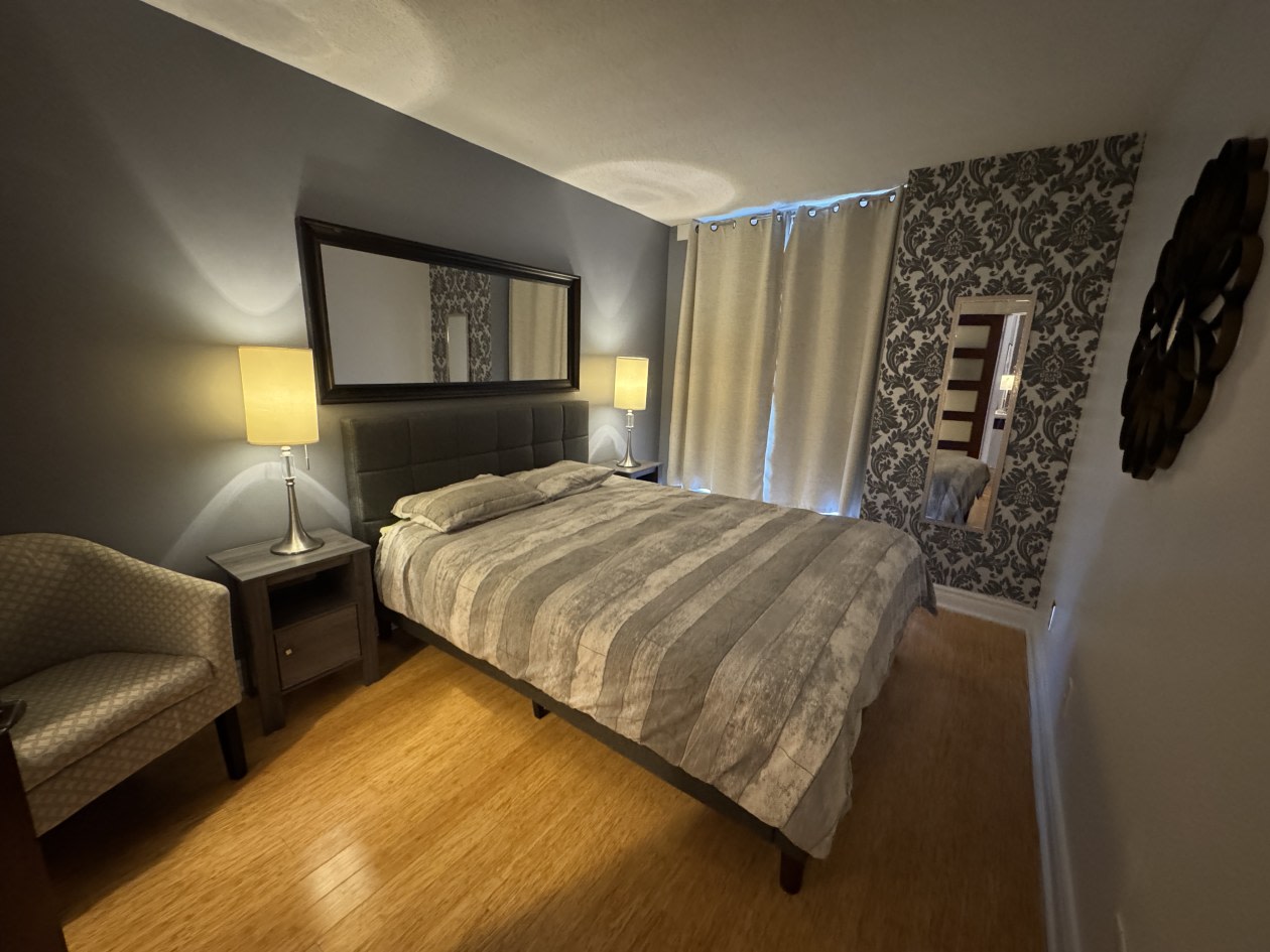 Chambre à coucher — 98 Rue Charlotte, 457, Montréal, H2X 3V2, Montréal
