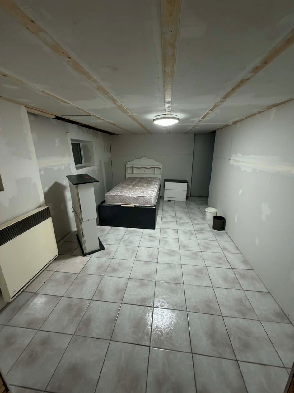 Chambre à coucher — 1 Rue Jourdain, Baie-Trinité, G0H 1A0, Baie-Trinité