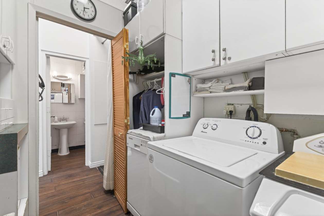Salle de lavage — 3208, Boul. Neilson, Québec (Sainte-Foy/Sillery/Cap-Rouge), G1W2V8, Québec (Sainte-Foy/Sillery/Cap-Rouge)