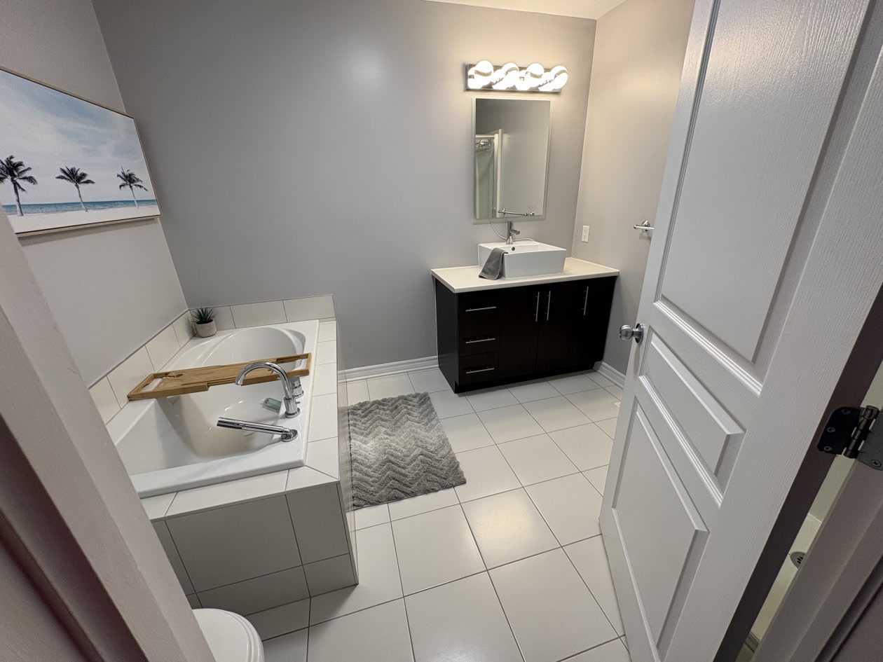 Salle de bains — 79 Rue du Glenbow, Gatineau, J9J 0Z1, Gatineau