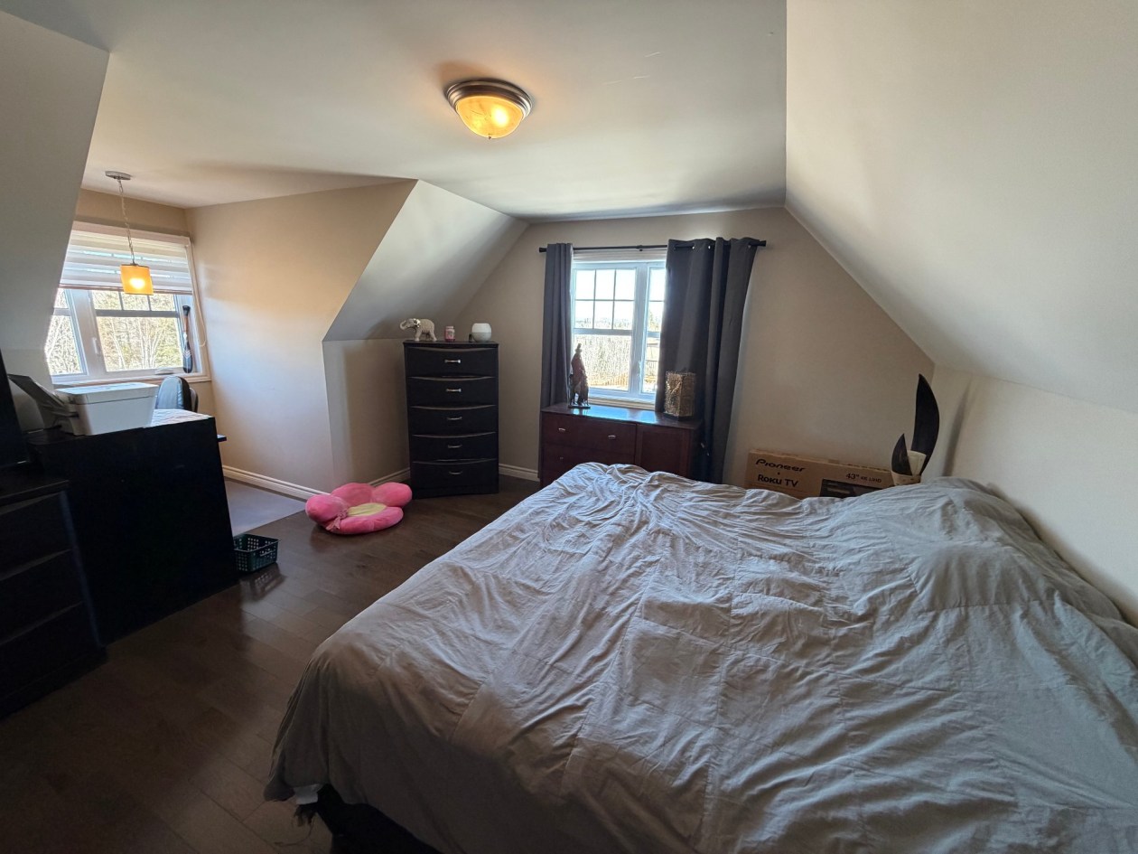 Chambre à coucher — 1982, Ch. du Portage-des-Roches S., Saguenay (Laterrière), G7N1W8, Saguenay (Laterrière)