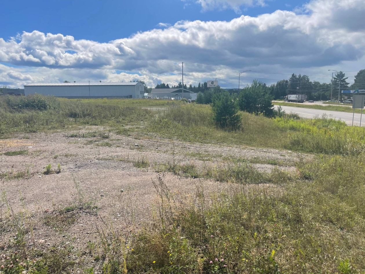 Terrain — 5799 - 5807, Boul. Talbot, Saguenay (Laterrière), G7N1V9, Saguenay (Laterrière)