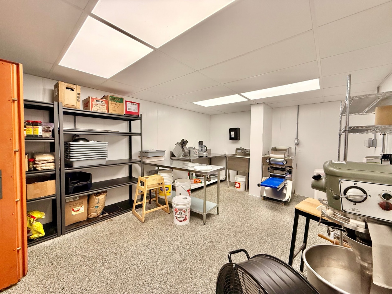 Rangement — 2429, Rue St-Dominique, Saguenay (Jonquière), G7X6L1, Saguenay (Jonquière)