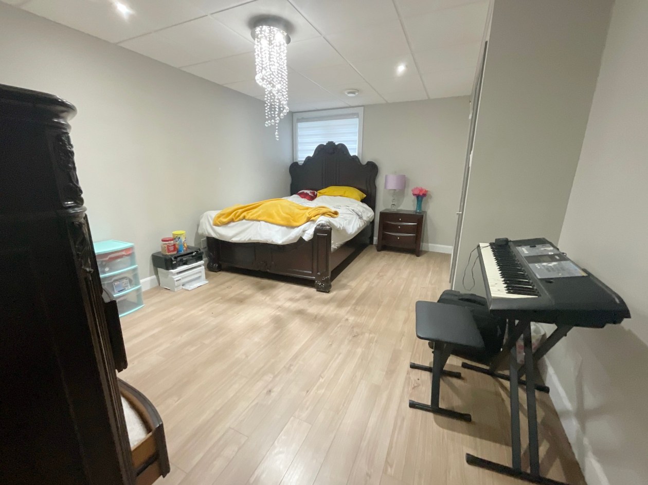 Salle familiale — 1787, Rue Gabriel, Saguenay (Chicoutimi), G7J0G4, Saguenay (Chicoutimi)