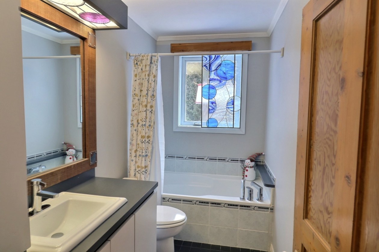 Salle de bains — 951, Boul. de l'Anse, Roberval, G8H1Z1, Roberval