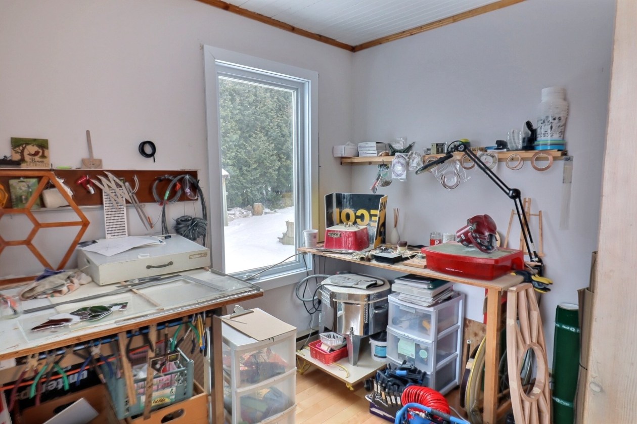 Atelier — 951, Boul. de l'Anse, Roberval, G8H1Z1, Roberval