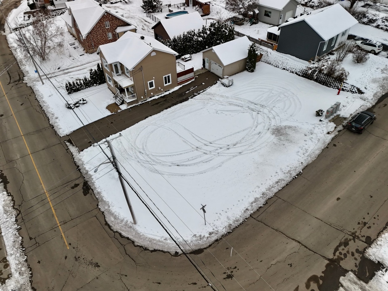 Terrain — 1963B, Rue St-Pierre, Saguenay (La Baie), G7B4B7, Saguenay (La Baie)