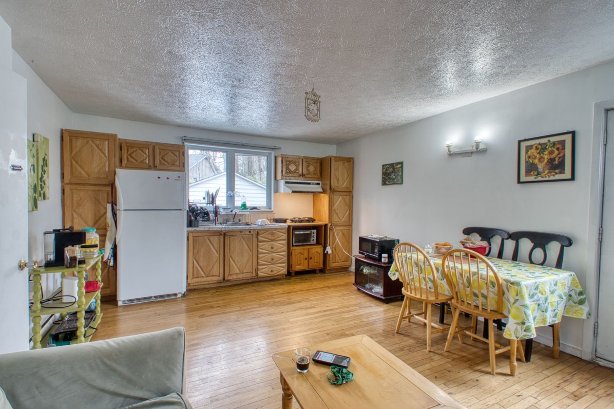 Cuisinette — 2176 - 2180, Ch. Galvin, Sherbrooke (Fleurimont), J1G3G2, Sherbrooke (Fleurimont)