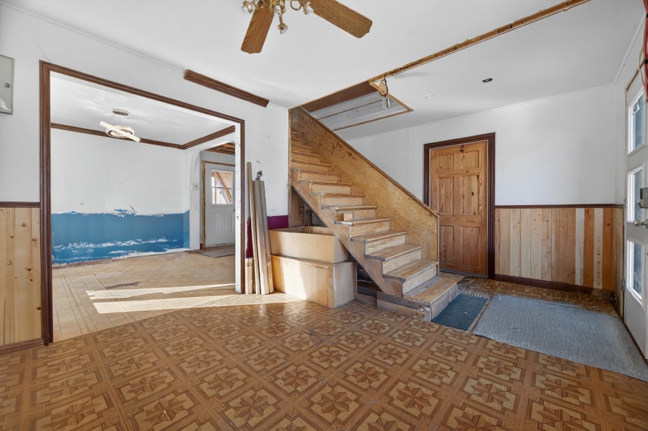Salon — 233, Rue Thériault, Padoue, G0J1X0, Padoue