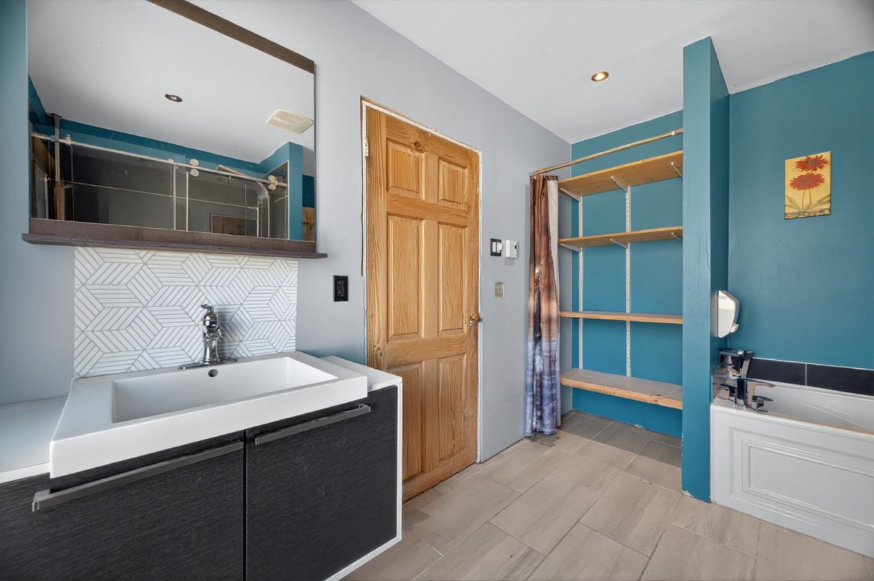 Salle de bains — 233, Rue Thériault, Padoue, G0J1X0, Padoue