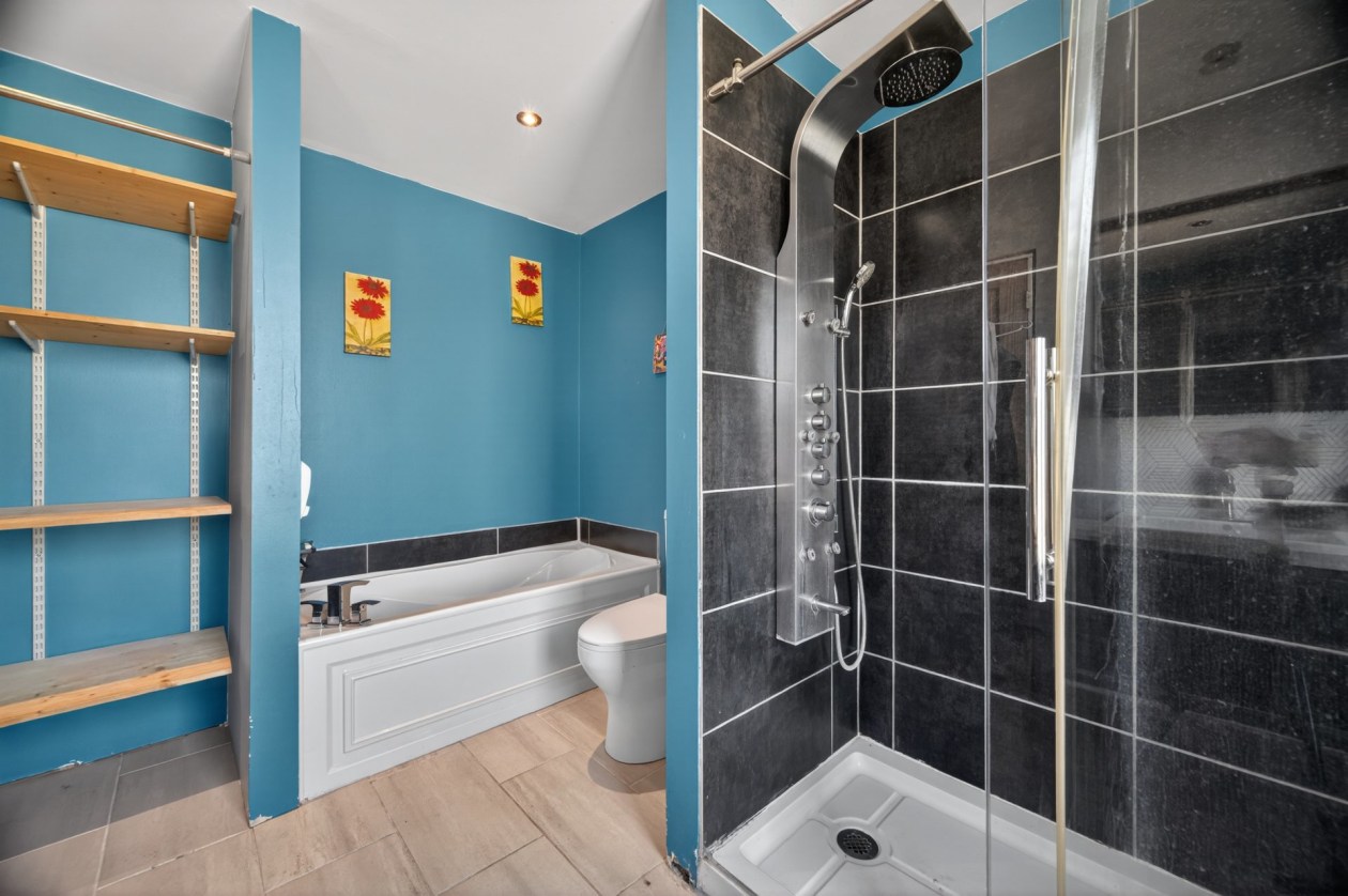 Salle de bains — 233, Rue Thériault, Padoue, G0J1X0, Padoue