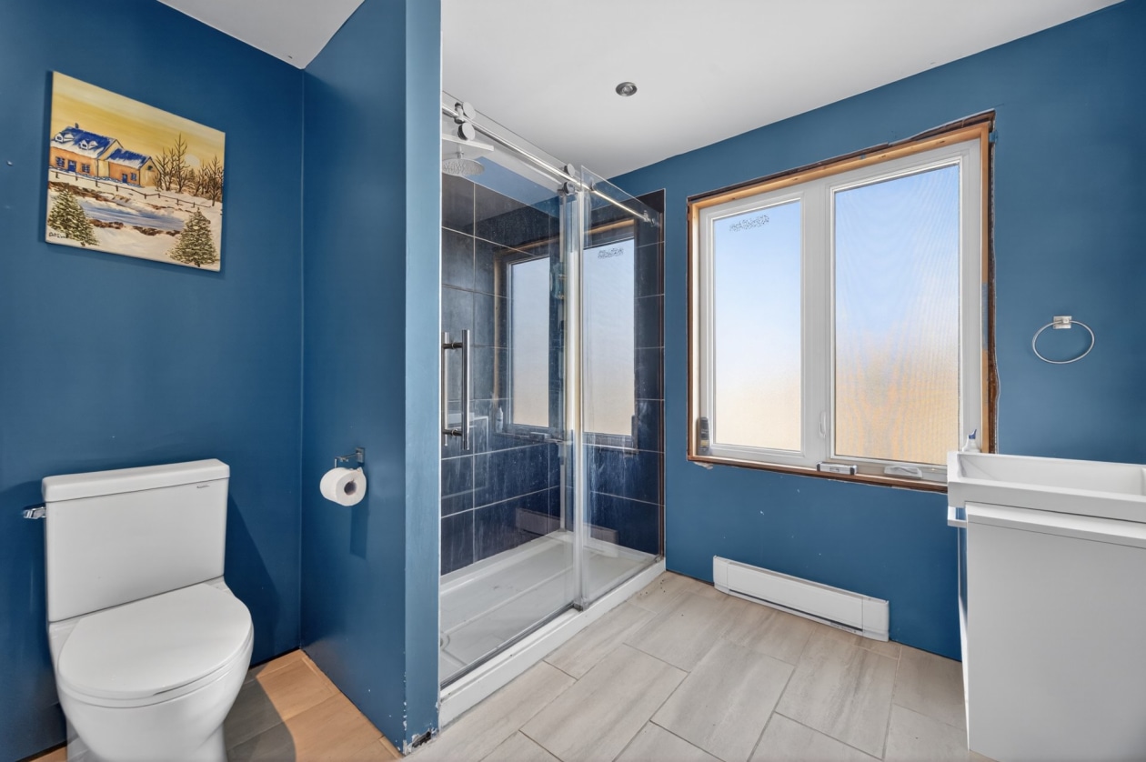 Salle de bains — 233, Rue Thériault, Padoue, G0J1X0, Padoue
