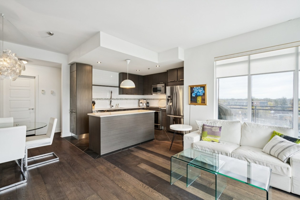 Salon — 795, Ch. du Bord-du-Lac-Lakeshore, 507, Dorval, H9S0A8, Dorval