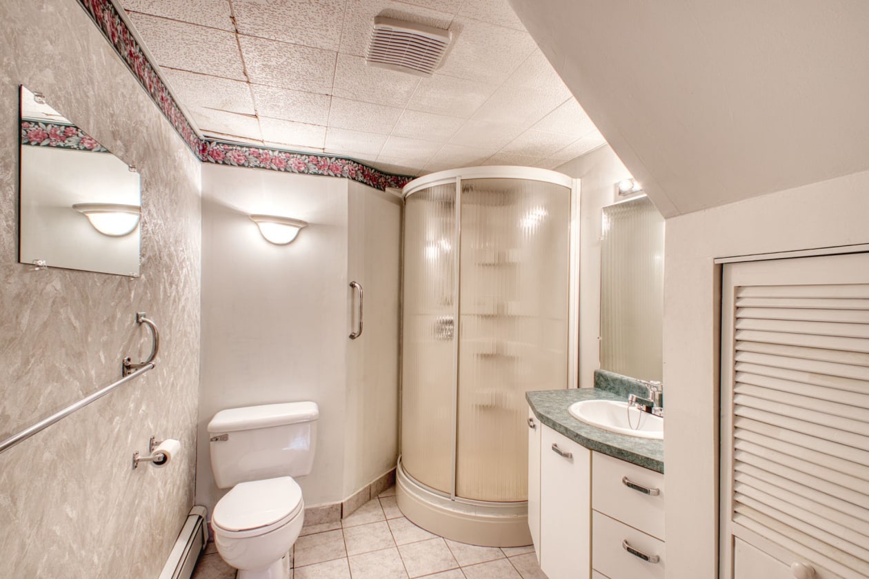 Salle de bains — 770, Rue Thibault, Sherbrooke (Les Nations), J1H3B2, Sherbrooke (Les Nations)