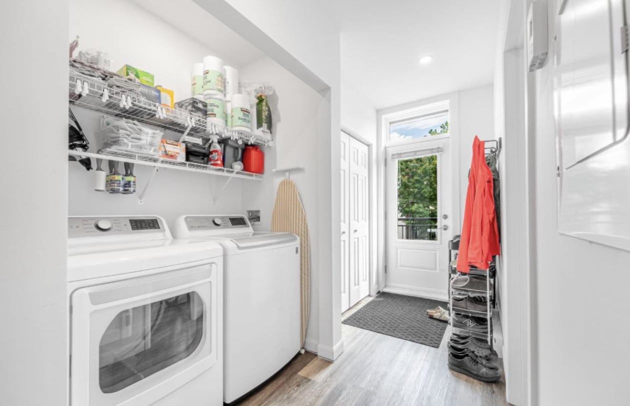 Salle de lavage — 42A Av Eugène-Lamontagne, A, Québec, G1L 2B2, Québec