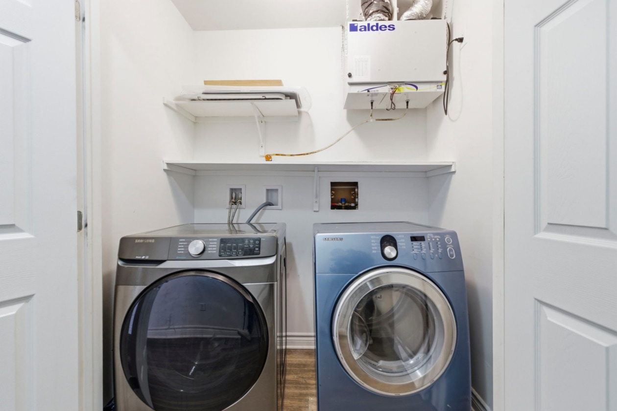Salle de lavage — 325, Rue Ste-Catherine, 404, Saint-Constant, J5A0G1, Saint-Constant