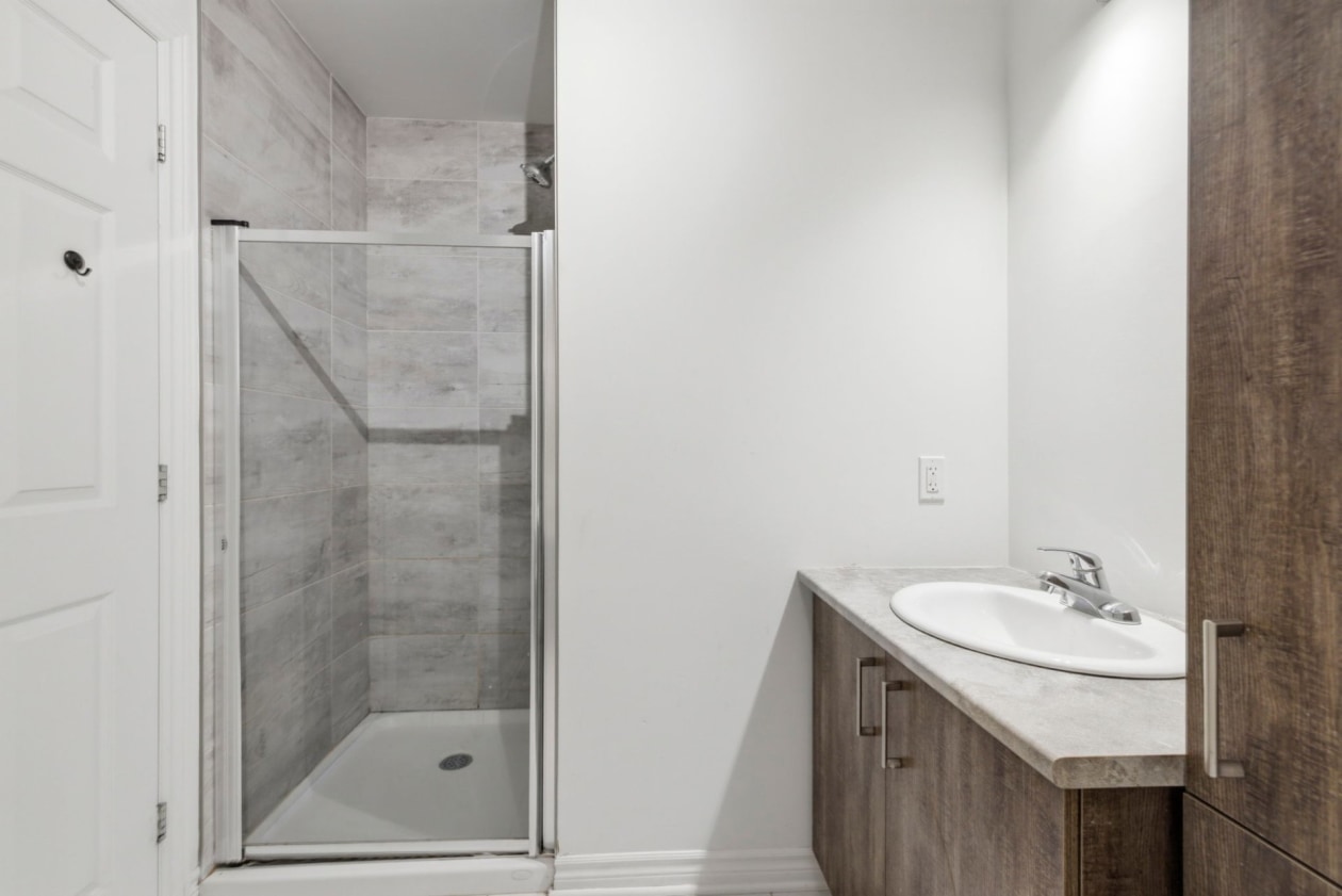 Salle de bains — 325, Rue Ste-Catherine, 404, Saint-Constant, J5A0G1, Saint-Constant
