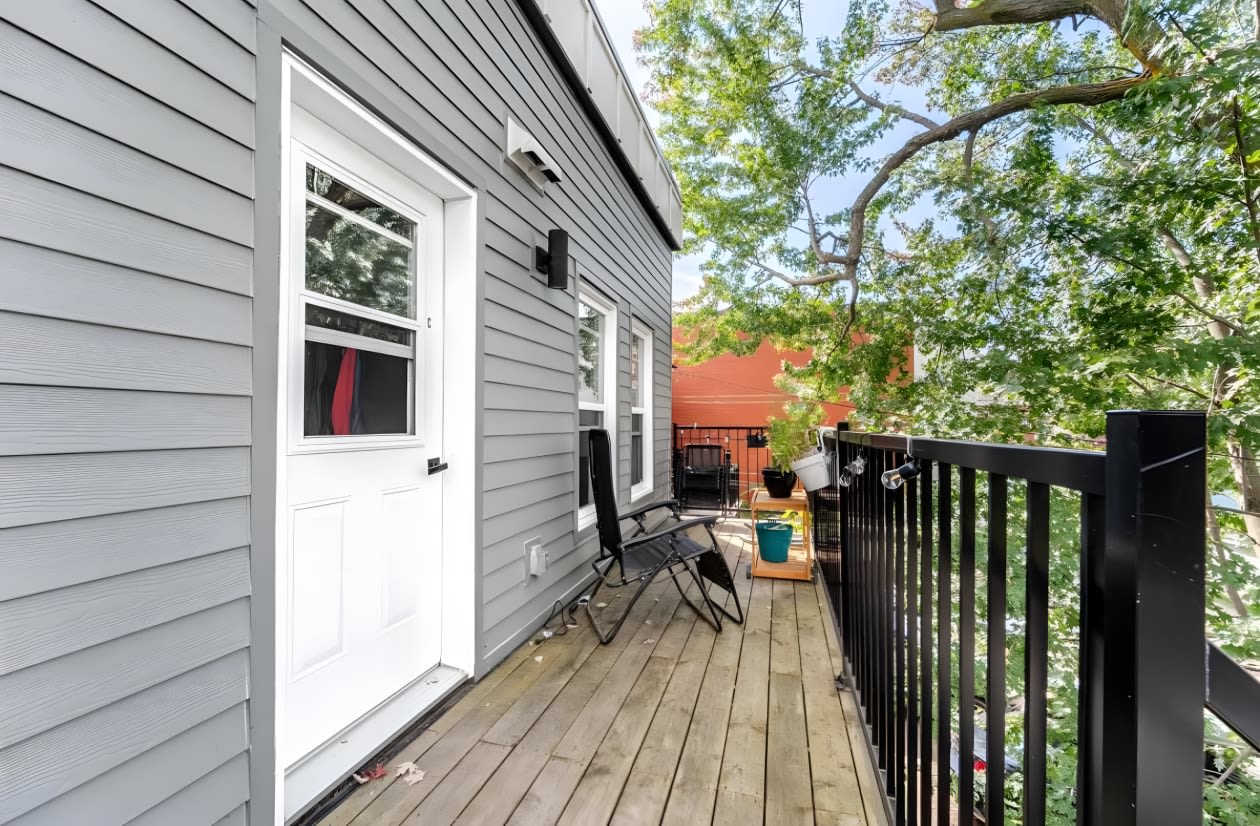 Balcon — 42B Av Eugène-Lamontagne, B, Québec, G1L 2B2, Québec