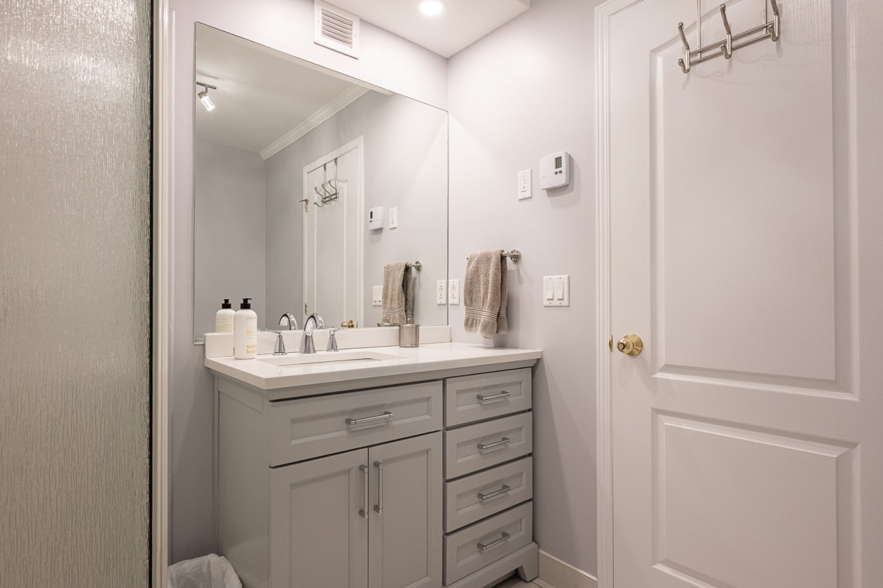 Salle de bains — 85, Rue McVey, 3, Montréal (LaSalle), H8R3T3, Montréal (LaSalle)