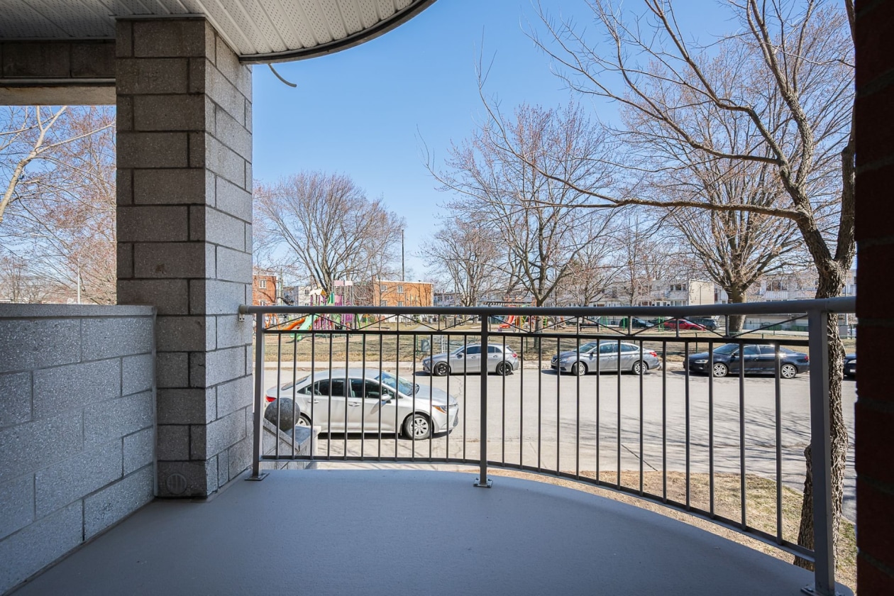 Balcon — 85, Rue McVey, 3, Montréal (LaSalle), H8R3T3, Montréal (LaSalle)