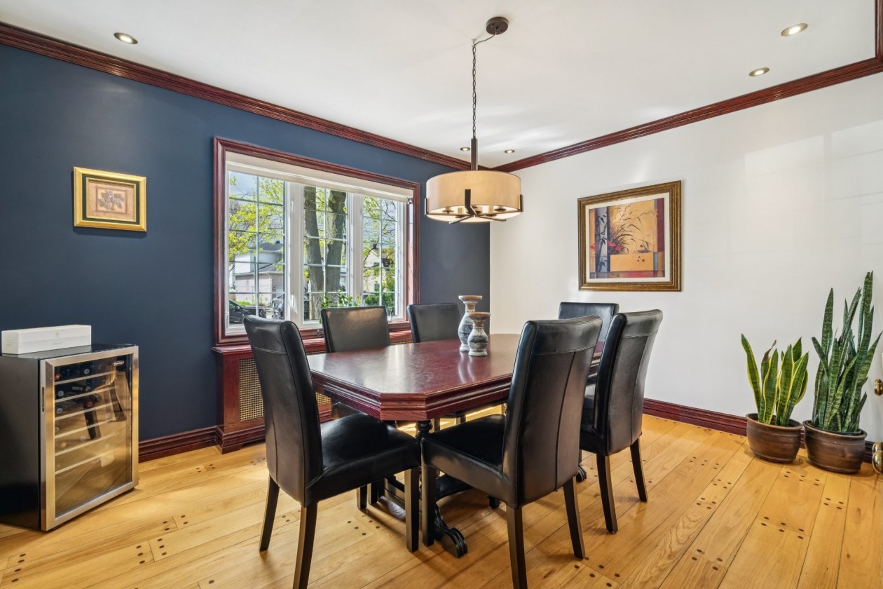 Salle à manger — 3325, Rue Dawes, Montréal (Lachine), H9T1W5, Montréal (Lachine)