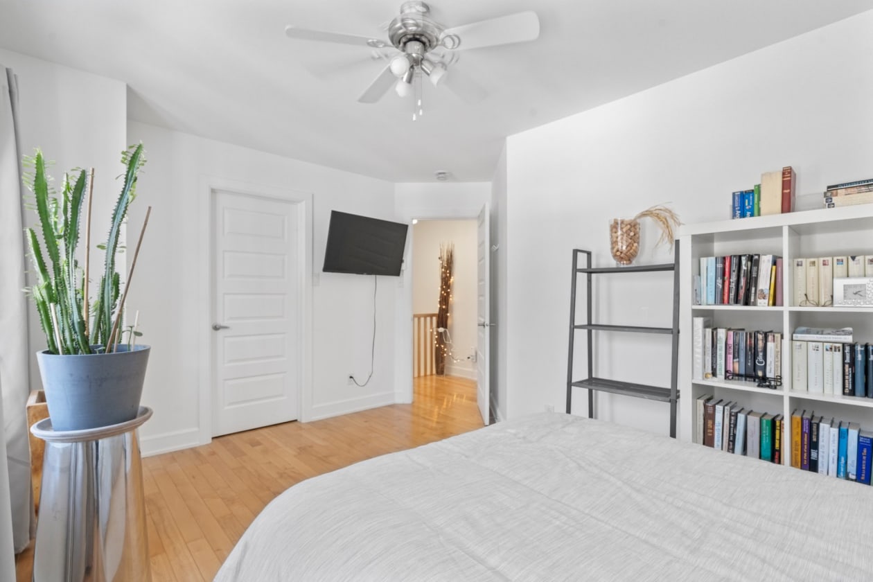 Chambre à coucher — 311, Rue des Celtes, Saint-Colomban, J5K0G7, Saint-Colomban