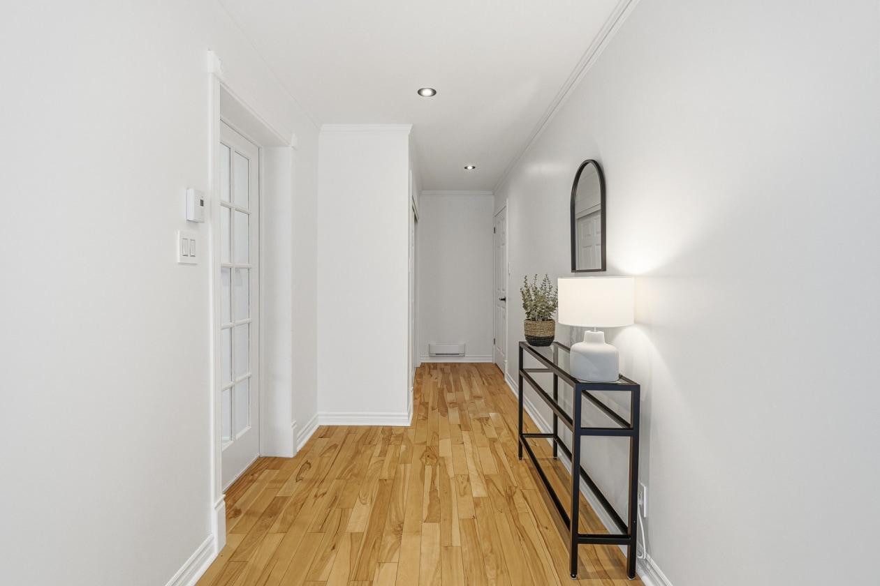 Hall d'entrée — 445, Rue du Baron, Saint-Sauveur, J0R1R4, Saint-Sauveur