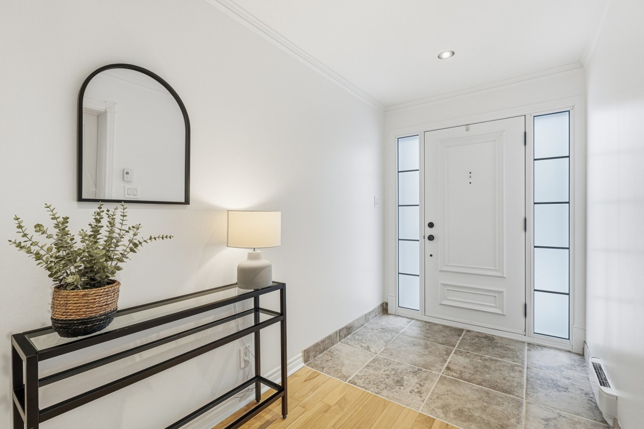 Hall d'entrée — 445, Rue du Baron, Saint-Sauveur, J0R1R4, Saint-Sauveur