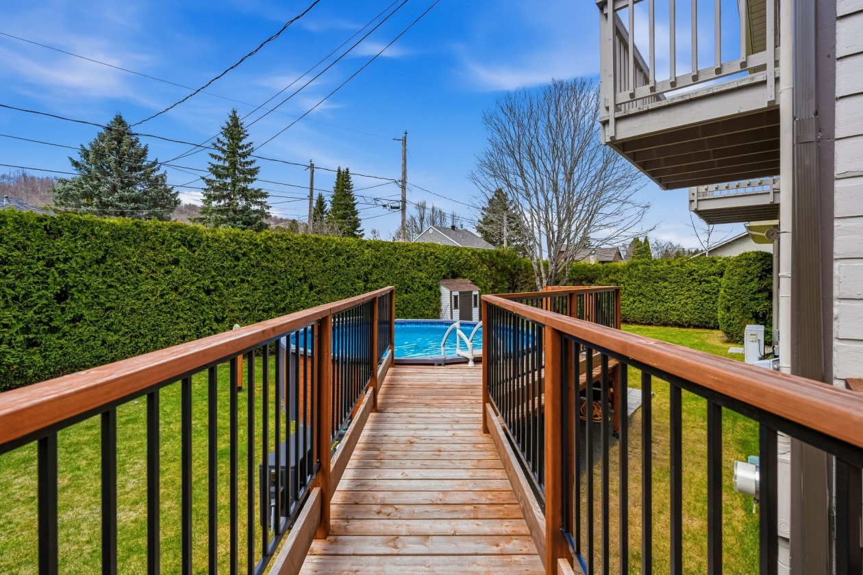 Terrasse — 445, Rue du Baron, Saint-Sauveur, J0R1R4, Saint-Sauveur