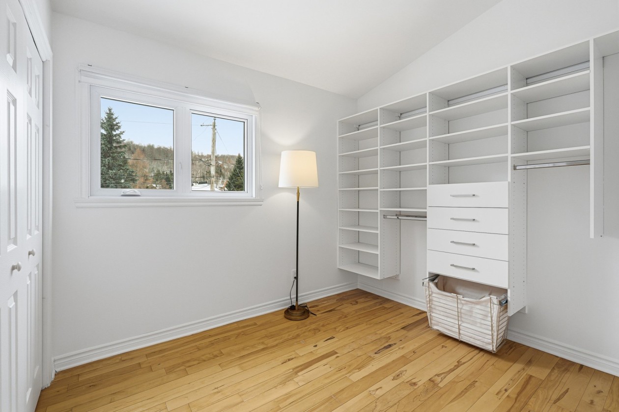 Chambre à coucher — 445, Rue du Baron, Saint-Sauveur, J0R1R4, Saint-Sauveur
