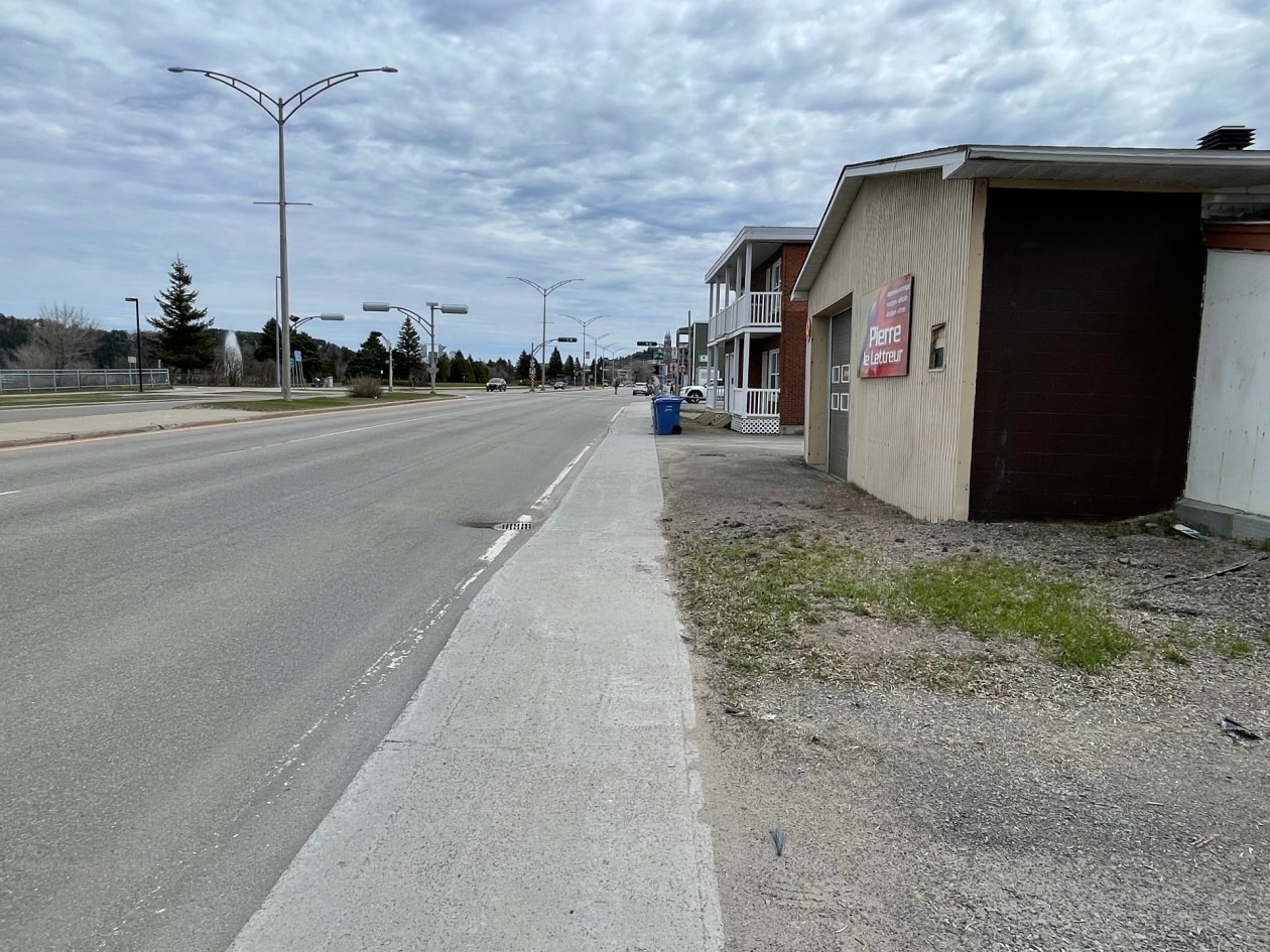 Extérieur — 40, Boul. du Saguenay O., Saguenay (Chicoutimi), G7J1C8, Saguenay (Chicoutimi)
