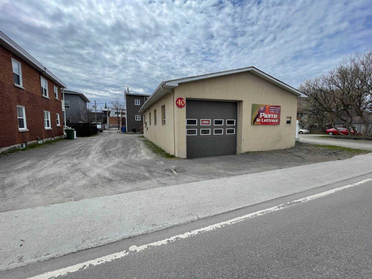 Façade — 40, Boul. du Saguenay O., Saguenay (Chicoutimi), G7J1C8, Saguenay (Chicoutimi)
