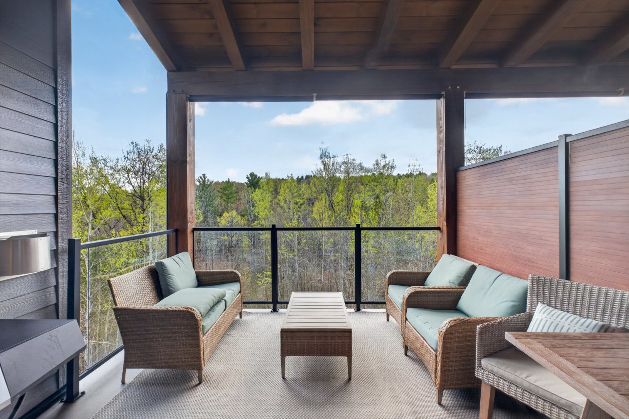 Balcon — 2620, Ch. du Parc, 3300, Orford, J1X7A2, Orford