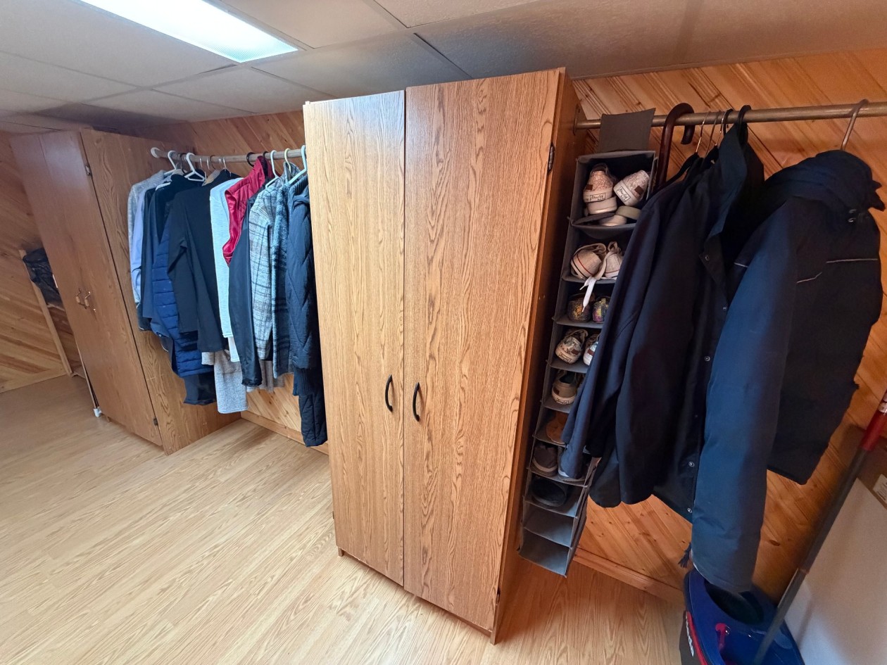 Salle familiale — 2769, Rue Deville, Saguenay (Jonquière), G7S2G9, Saguenay (Jonquière)