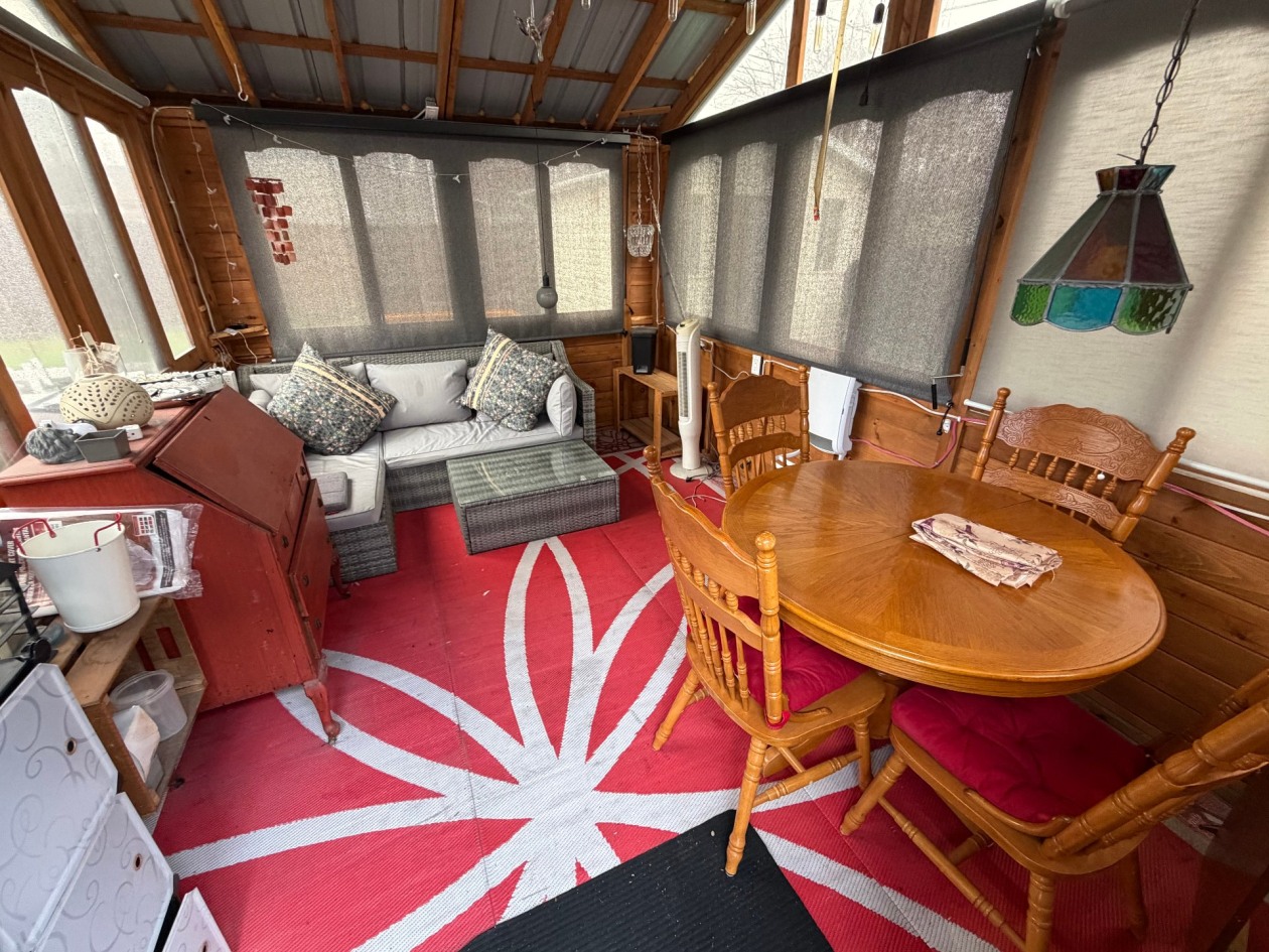 Verrière — 2769, Rue Deville, Saguenay (Jonquière), G7S2G9, Saguenay (Jonquière)