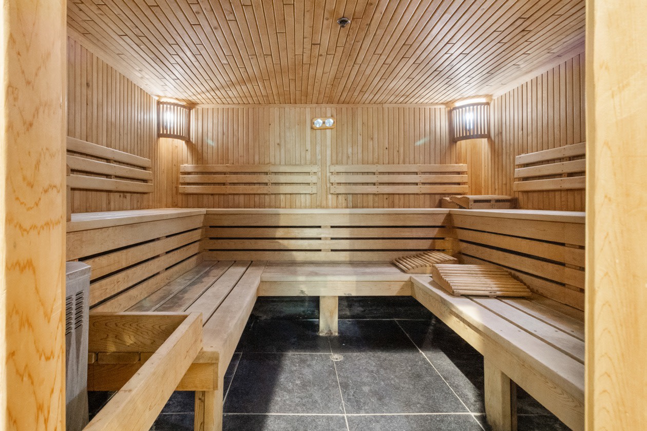 Sauna — 7525 Av Mountain Sights, 405, Montréal, H4P 0A4, Montréal