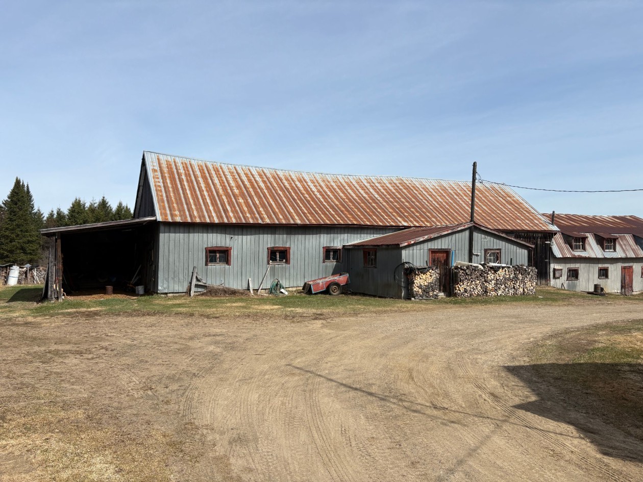 Grange — 1031, Rg du Sacré-Coeur, Saint-Jean-de-Matha, J0K2S0, Saint-Jean-de-Matha