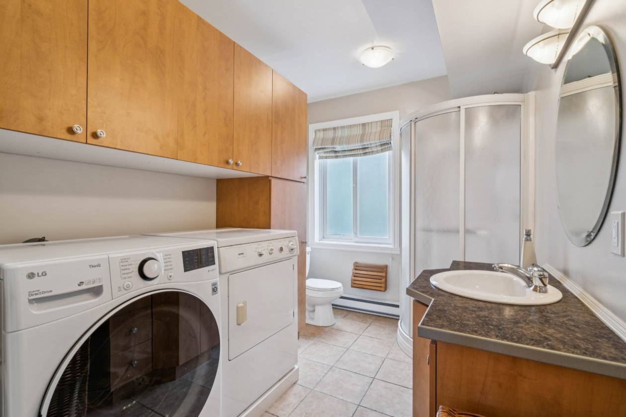 Salle de bains — 690, 36e Avenue, Montréal (Lachine), H8T3N9, Montréal (Lachine)